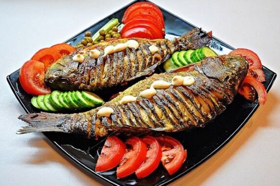 Selon le régime japonais, vous pouvez cuisiner du poisson cuit au four avec des légumes